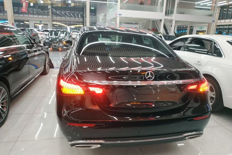 Used Mercedes-Benz E-Class 2022 Second Facelift E 300 L Fashion Edition
