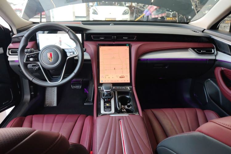 Used Hongqi H5 2025 2.0T Automatic Flag Edition – 500 000 Units Commemorative Version
