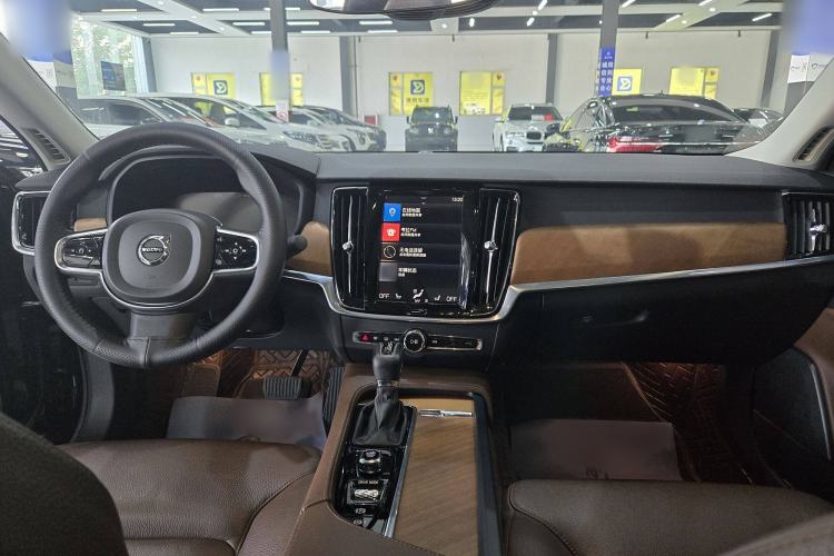 Used Volvo S90 2020 T5 Zhiyi Luxury Edition
