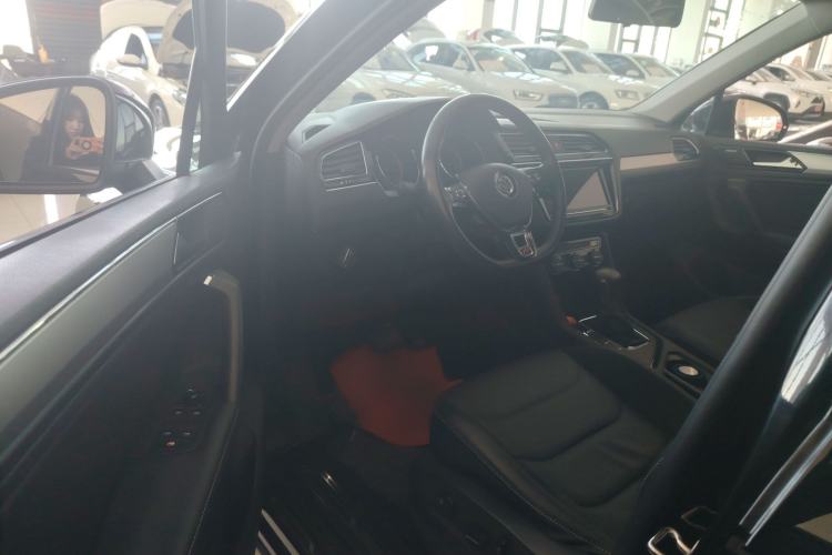 TDK.VehicleDetails.img