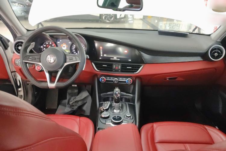 Used Alfa Romeo Giulia 2017 2.0T 280HP Luxury Edition