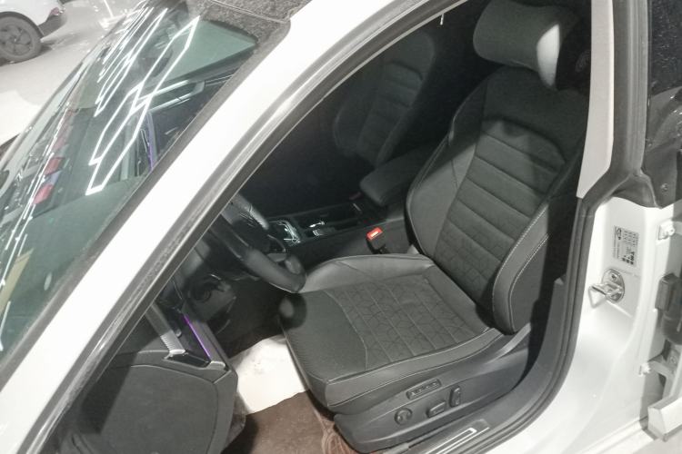 Used Volkswagen FAW-Volkswagen CC 2021 380TSI Striking Edition
