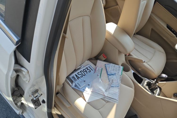 Used Baojun 730 2016 1.5T Manual Comfort Version 7 Seats