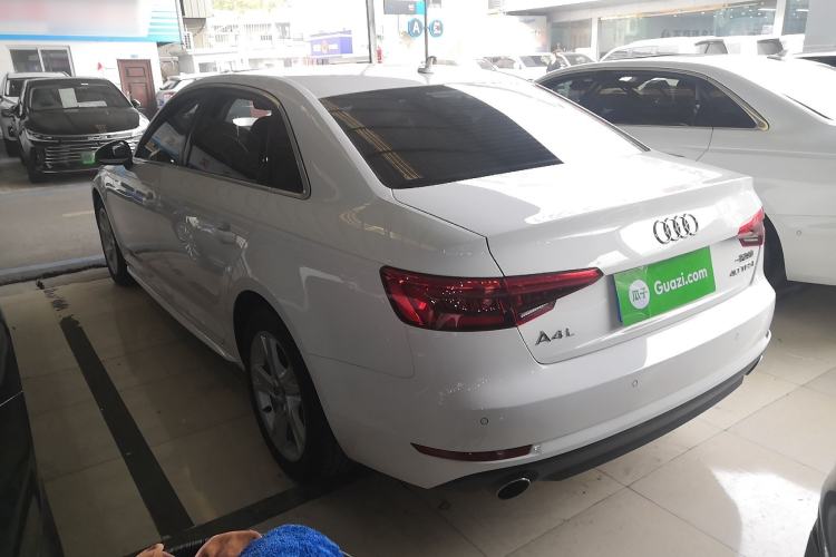 Used Audi A4L 2017 Plus 40 TFSI Ambition Model
