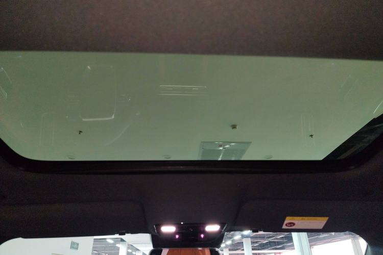 Used Li Auto L8 2023 Pro Model
