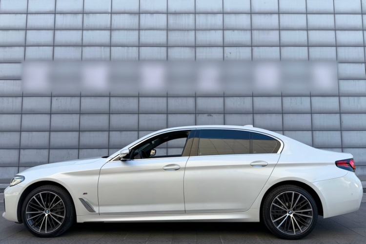 Used BMW 5 Series 2022 Second Facelift 530Li Leading Edition M Sport Package
