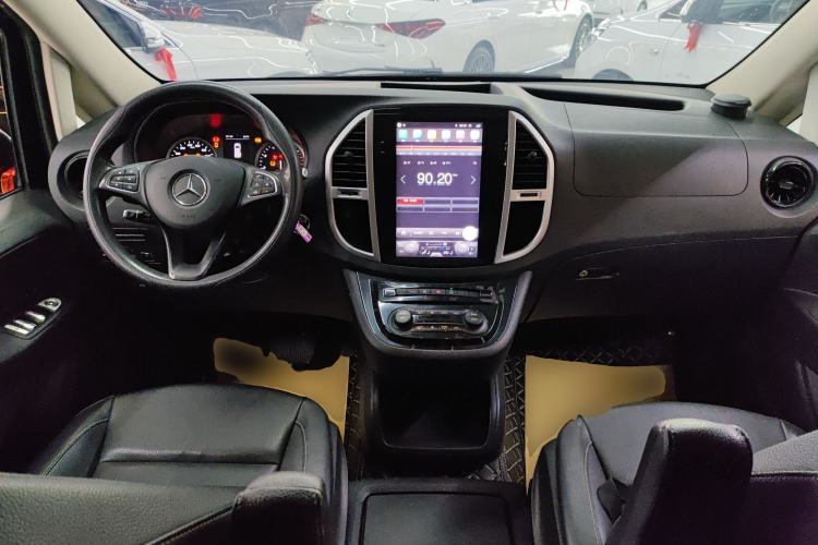 Used Mercedes-Benz Vito 2021 2.0T Elite Version 7 Seats
