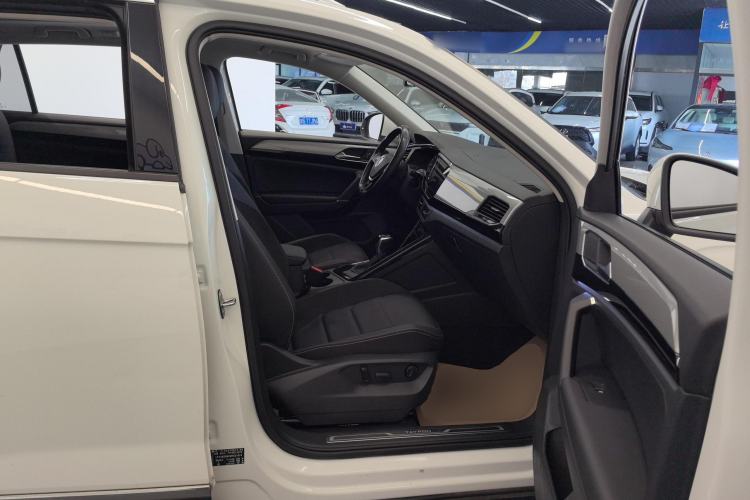 Used Volkswagen Tayron 2020 330TSI Two-Wheel Drive Luxury Smart Connectivity Version
