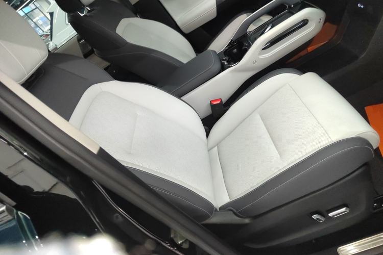 Used  03 2024 501km Two-Wheel Drive Long-Range Yuechao Edition
