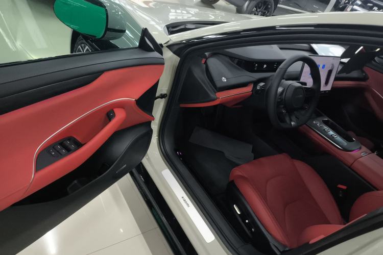 Used  SU7 2024 Rear-Drive Ultra-Long Range Advanced Pro-Level Intelligent Driving Version
