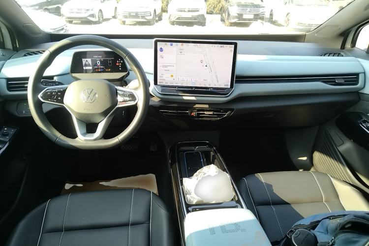 Used Volkswagen ID.4 X 2025 Smart Version Pure & Intelligent Enjoyment Edition
