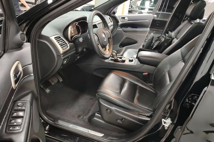 Used  Grand Cherokee 2016 3.0L Comfort Navigation Edition
