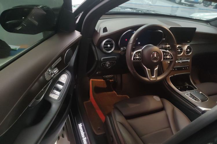 Used Mercedes-Benz GLC 2020 GLC 300 L 4MATIC Dynamic Edition
