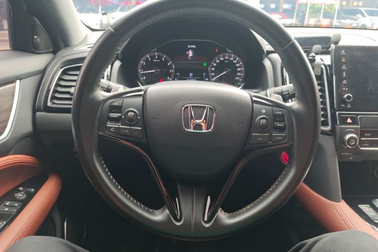 Used Honda UR-V 2020 370TURBO Two-Wheel Drive Luxury Edition
