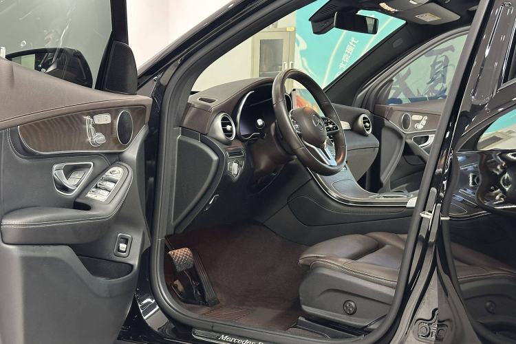 Used Mercedes-Benz GLC 2020 GLC 260 L 4MATIC Luxury Model
