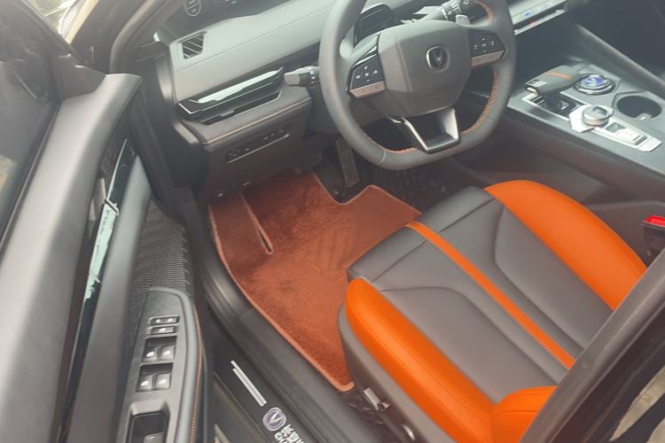 Used Changan UNI-V 2024 1.5T Prestige Sport Edition