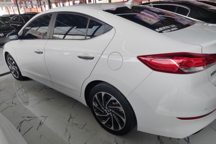 Used Hyundai Elantra 2019 1.4T Dual-Clutch Xuan Dong · Dynamic Model
