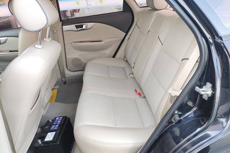 Used Buick Excelle 2015 1.5L Automatic Classic Model
