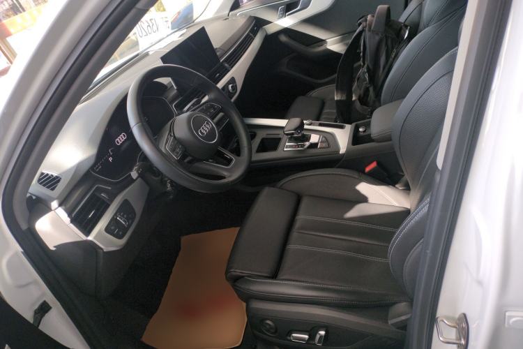 Used Audi A4L 2024 40 TFSI Fashion Dynamic Model
