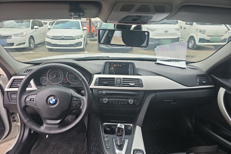 TDK.VehicleDetails.img