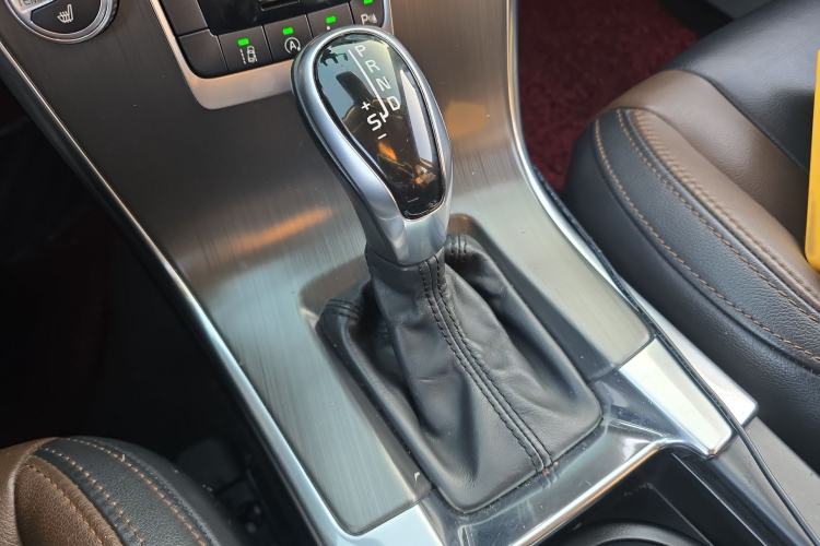 Used Volvo XC60 2015 T5 AWD Zhiyuan Edition
