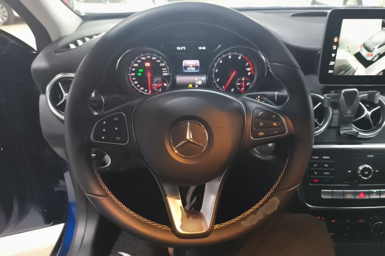 Used Mercedes-Benz GLA 2018 GLA 200 Fashion Model