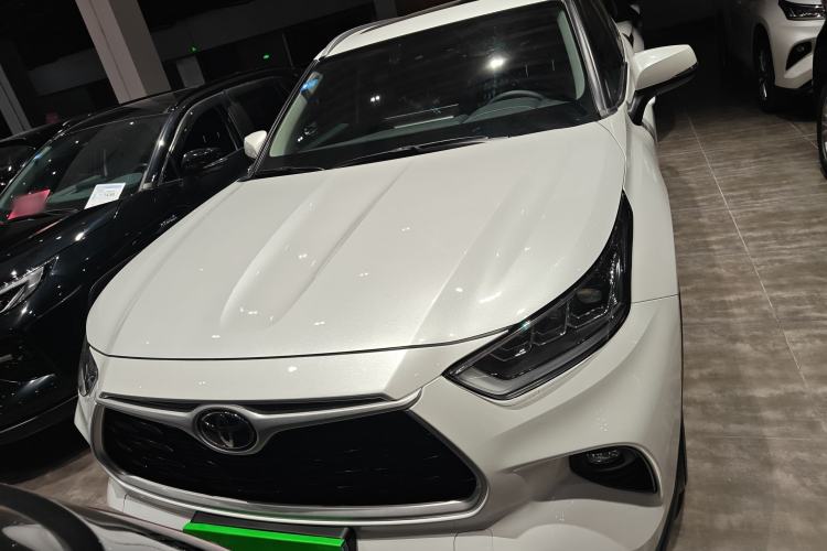 Used Toyota Highlander 
