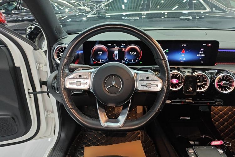 Used Mercedes-Benz A-Class 2021 A 200 L Sport Sedan Fashion Model
