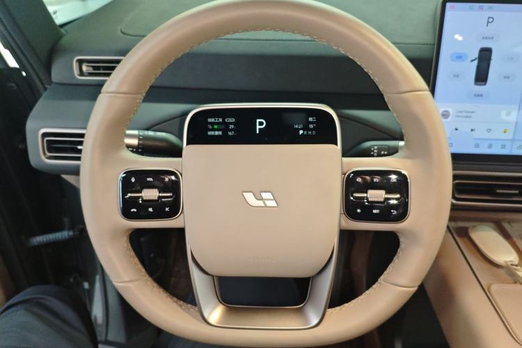 Used Li Auto MEGA 2025 Home Family Special Edition