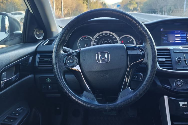 Used Honda Accord 2016 2.0L Comfort Edition
