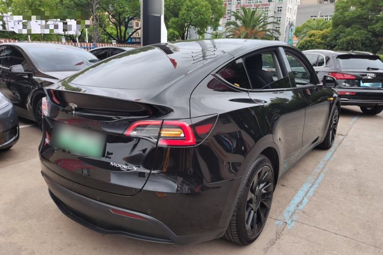 Used Tesla Model Y 2021 Standard Range Rear-Wheel Drive Version
