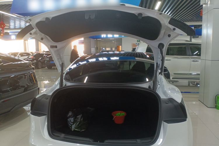 Used Tesla Model 3 2025 Rear-Wheel-Drive Version
