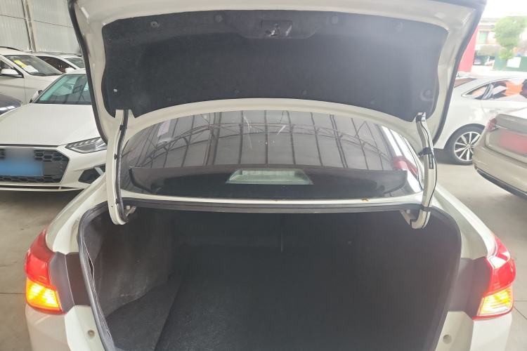 Used Nissan Lannia 2016 1.6L CVT Smart Cool Edition
