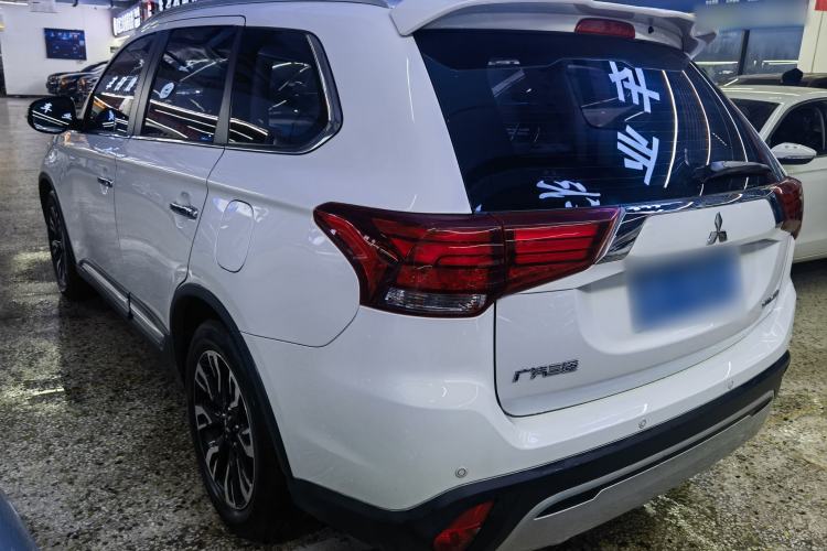 Used Mitsubishi Outlander 2020 2.4L 4x4 Zhi Xiang Edition 5 Seats
