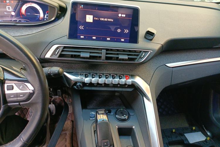 Used Peugeot 5008 2017 380THP 7-Seater Luxury Edition
