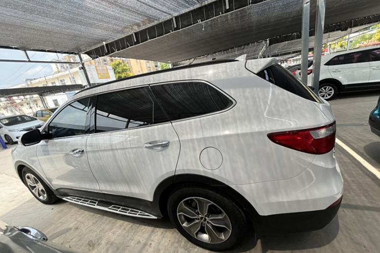 Used Hyundai Grand SantaFe 2013 3.0L 7-Seater Four-Wheel-Drive Comfort Edition
