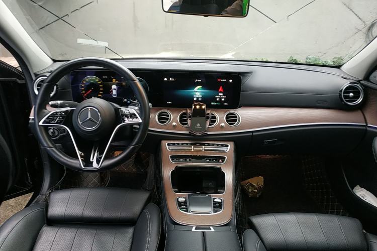 Used Mercedes-Benz E-Class 2021 Facelift E 260 L
