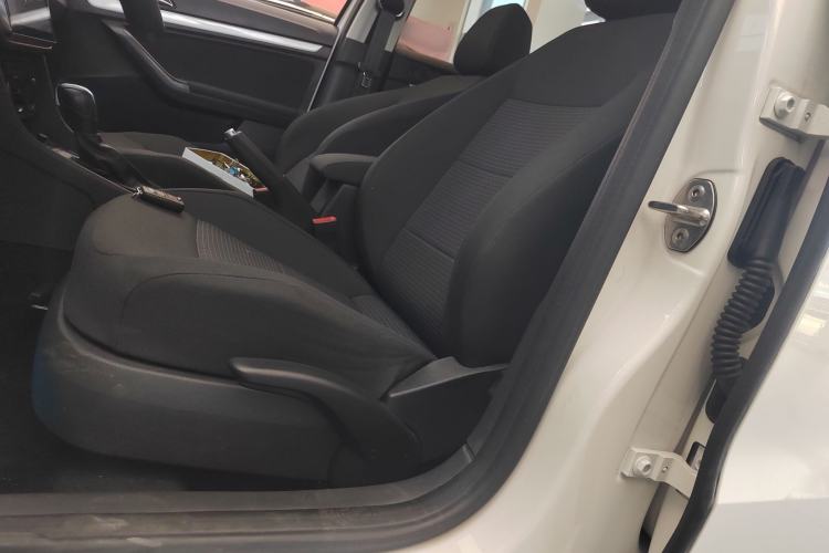 Used Volkswagen Lavida 2018 Classic 1.5L Automatic Fashion Edition China VI Standard
