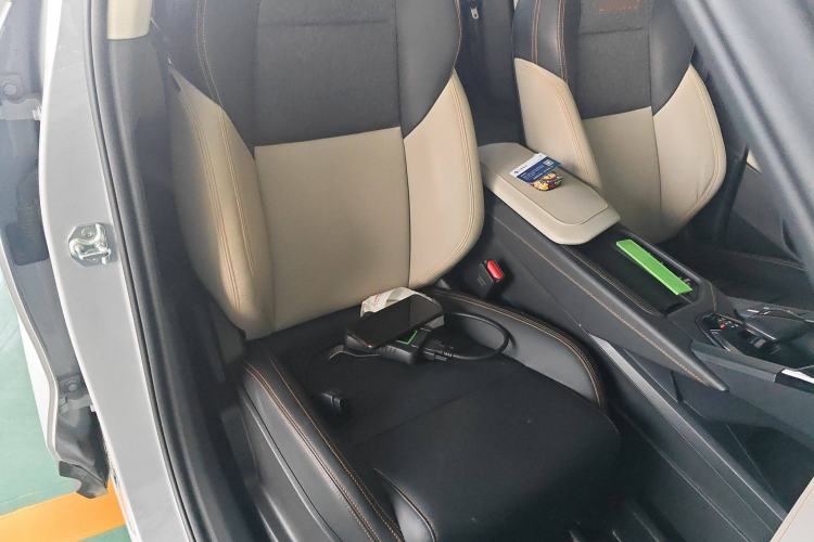 Used Lynk & Co 06 EM-P 2022 PHEV 84 km Range Pro Version
