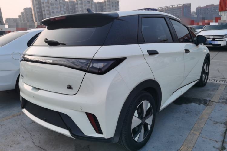 Used BYD Dolphin 2023 420 km Fashion Edition
