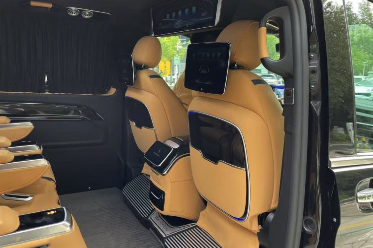 Used Mercedes-Benz Vito 2023 2.0T Elite Version 7 Seats