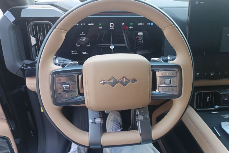 Used  Leopard 8 2025 Smart & Brave Flagship Edition 7 Seats
