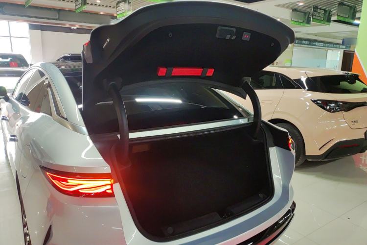 Used BYD Han L 2025 EV Four-Wheel Drive LiDAR Flagship Model
