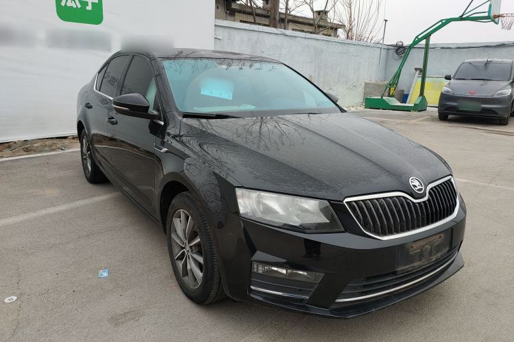 Used Skoda Octavia 2017 1.6L Automatic Chuanxing Edition
