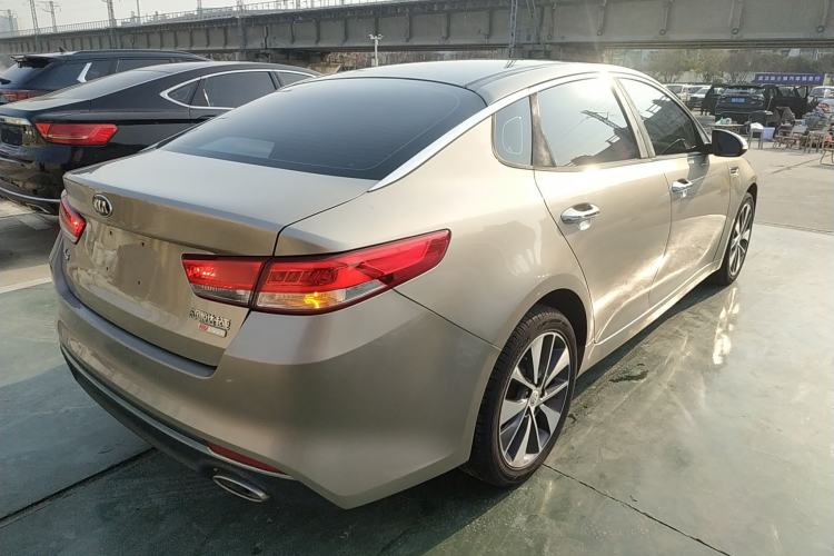 Used Kia K5 2016 2.0L Automatic LUX
