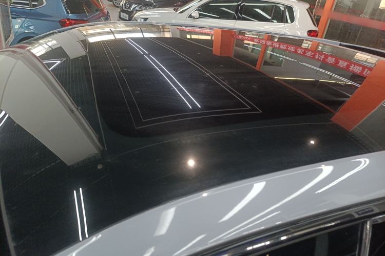 Used Venucia V 2021 260T Idol Edition
