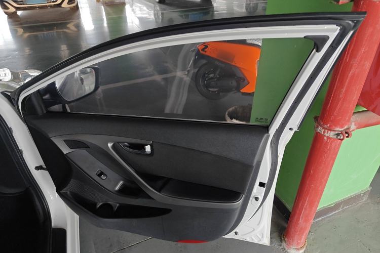 Used Hyundai Elantra 2015 1.6L Automatic Leading Model
