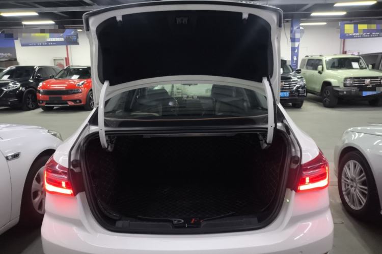 Used Ford Escort 2021 1.5L Automatic Diamond Edition
