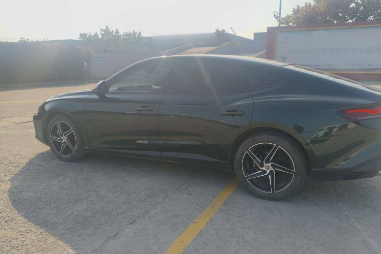 Used MG 7 2023 1.5T DCT Luxurious Supreme Edition
