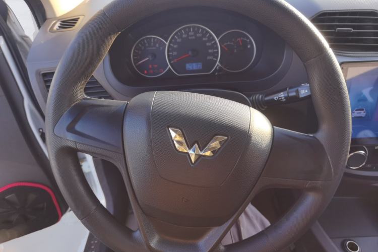 Used Wuling Hongguang 2014 1.5L S Standard Version
